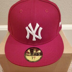 New Era 5950 New York Yankees MLB fitted cap hat 7 1/2 dark red 59Fifty Maroon